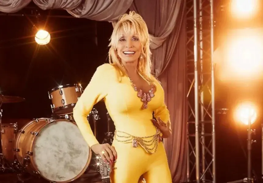 Dolly Parton Postpones All Vegas Concerts 9 Months Due to ‘Health Challenges’ (Casino.org)
