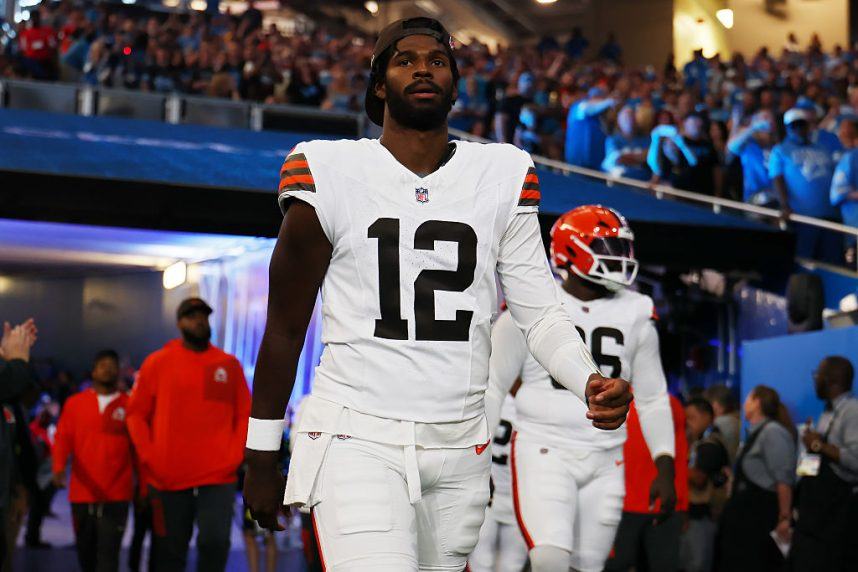 Shedeur Sanders Branded a Distraction by Former Super Bowl Champion (Casino.org)
