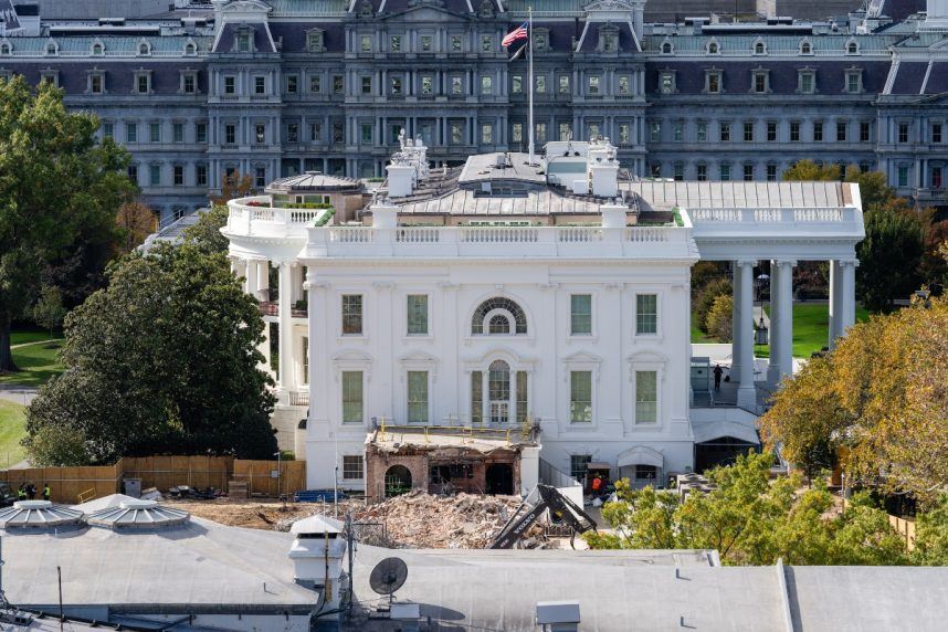 Adelsons, Hard Rock Among Donors for $300M White House Ballroom (Casino.org)