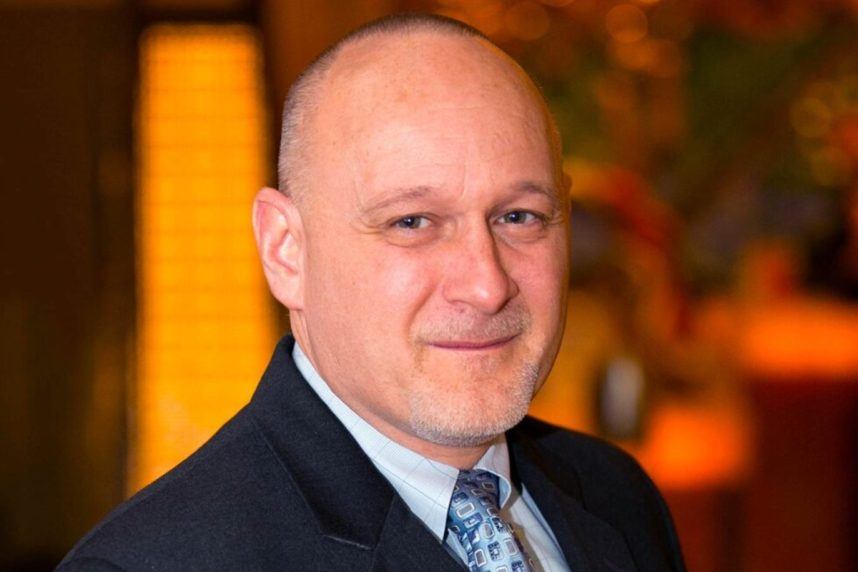 Mohegan CEO Ray Pineault Departing, Exit Comes Amid Company Struggles (Casino.org)
