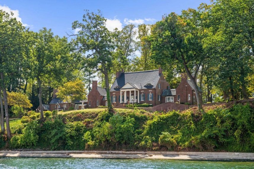 Maryland’s St. Helena Island, Which Once Housed an Illegal Casino, Hits the Market (Casino.org)