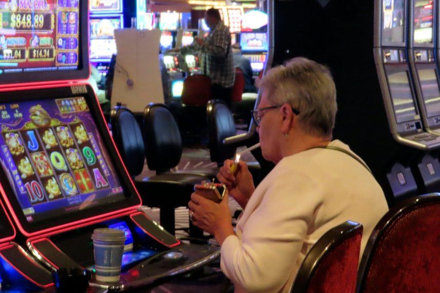 Atlantic City Casino Workers Say Strong Summer Discredits Pro-Smoking Argument (Casino.org)