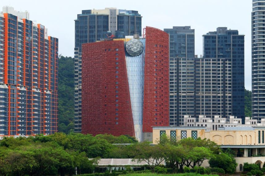 The 13 Macau Readying a Comeback, Bankrupt Casino Hotel Said to Be Hiring (Casino.org)